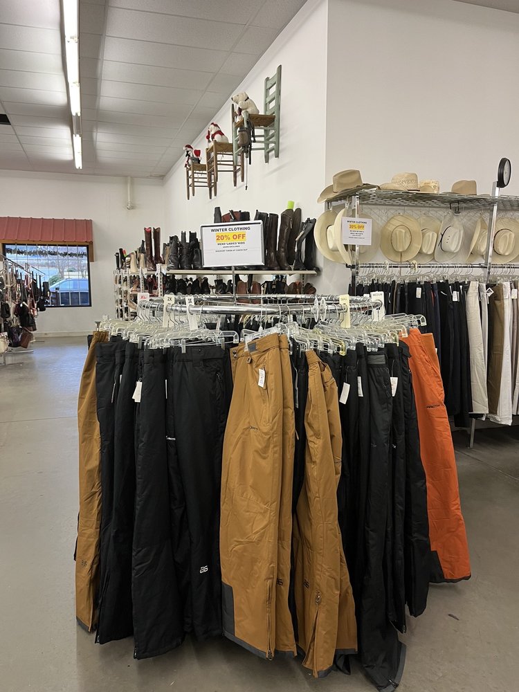 BARGAIN SHOES Updated October 2024 11 Photos 507 Winslow Ave