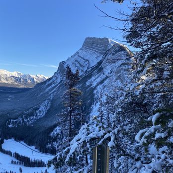 Tunnel Mountain - Every single place is different but beautiful - Campgrounds Near Me - Banff, Alberta Tunnel Mountain - Every single place is different but beautiful - Campgrounds Near Me - Banff, Alberta