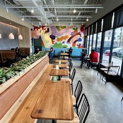 Shake Shack - Dining room