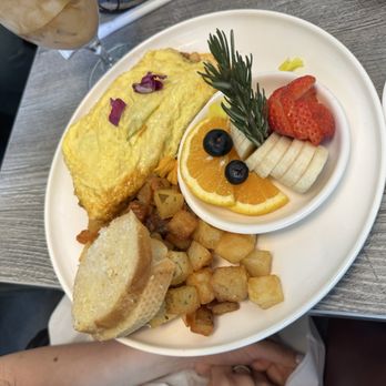 Mr East Kitchen - Tom Yum Omelet - Breakfast & Brunch Near Me - San Francisco, California Mr East Kitchen - Tom Yum Omelet - Breakfast & Brunch Near Me - San Francisco, California