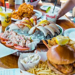 Monty's Raw Bar