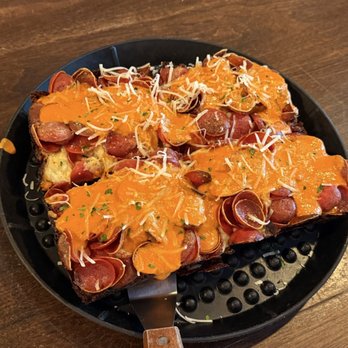 Good Pie - Triple Pep with Vodka Sauce on top - Pizza Near Me - Las Vegas, Nevada Good Pie - Triple Pep with Vodka Sauce on top - Pizza Near Me - Las Vegas, Nevada