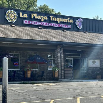 La Plaza Taqueria - The outside! - Mexican Near Me - Amherst, Ohio La Plaza Taqueria - The outside! - Mexican Near Me - Amherst, Ohio