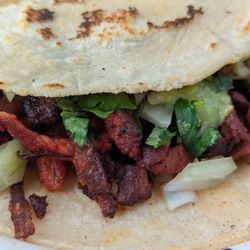 Tacos El Olvido - Grande al pastor taco