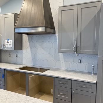 Castorena's Granite & Quartz - Range Countertop - Countertop Installation Near Me - Fort Collins, Colorado Castorena's Granite & Quartz - Range Countertop - Countertop Installation Near Me - Fort Collins, Colorado