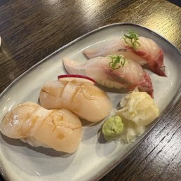 Scallop and aji (special of the day) sushi