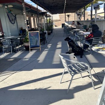 Seabrisa's Eatery - Outdoor patio seating - Seafood Near Me - Hollister, California Seabrisa's Eatery - Outdoor patio seating - Seafood Near Me - Hollister, California