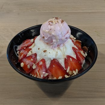 HeeMee Coffee + Bakery - Strawberry Bingsoo - Coffee & Tea Near Me - Tucson, Arizona