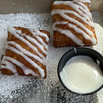Beignets & Brew - Cinna Swirl Beignets - Desserts Near Me - Orlando, Florida Beignets & Brew - Cinna Swirl Beignets - Desserts Near Me - Orlando, Florida