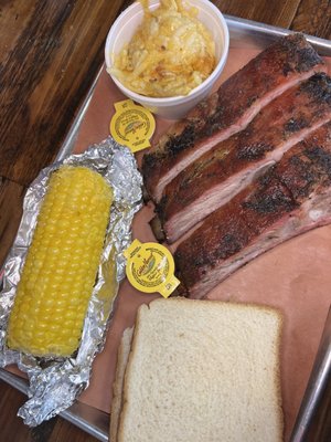 Mac's BBQ by null