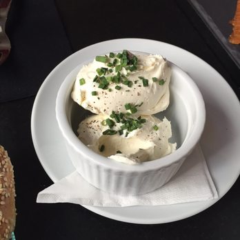 Hôtel Gault - Chive cream cheese - Hotels Near Me - Montreal, Quebec