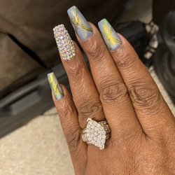 Blue Sky Nails & Spa