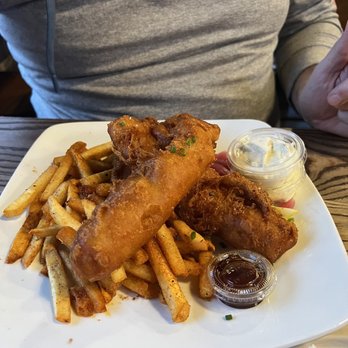 Hook & Anchor - Fish and chips - Seafood Near Me - Costa Mesa, California Hook & Anchor - Fish and chips - Seafood Near Me - Costa Mesa, California