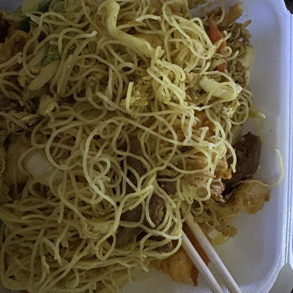 Lin's Cafe II - Spicy Szechuan Noodles w/ mixed proteins. - Chinese Near Me - Leander, Texas Lin's Cafe II - Spicy Szechuan Noodles w/ mixed proteins. - Chinese Near Me - Leander, Texas