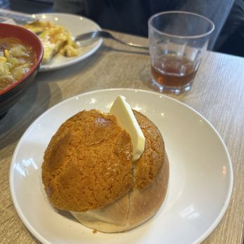 Cafe De Hong Kong - Pineapple bun with salted butter - Hong Kong Style Cafe Near Me - Markham, Ontario