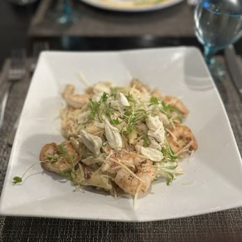 Fin & Tonic - Seafood pasta with crab - New American Near Me - Suffolk, Virginia Fin & Tonic - Seafood pasta with crab - New American Near Me - Suffolk, Virginia