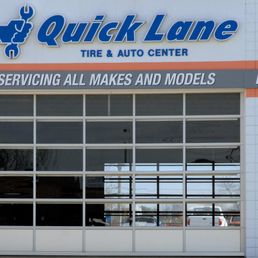 Exterior photo of Pundmann Ford Quick Lane Auto Service - Saint Charles, Missouri Exterior photo of Pundmann Ford Quick Lane Auto Service - Saint Charles, Missouri