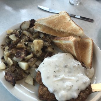 Dj's 50's & 60's Diner - Diners Near Me - Fairmont, West Virginia