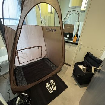 Flaminglow - Mobile spray tan set up - Spray Tanning Near Me - Sonoma, California Flaminglow - Mobile spray tan set up - Spray Tanning Near Me - Sonoma, California