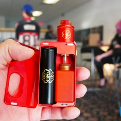 Cloud Counter Vapor - Dot Squonk Hand Check