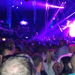 Privilège - Massive stage!