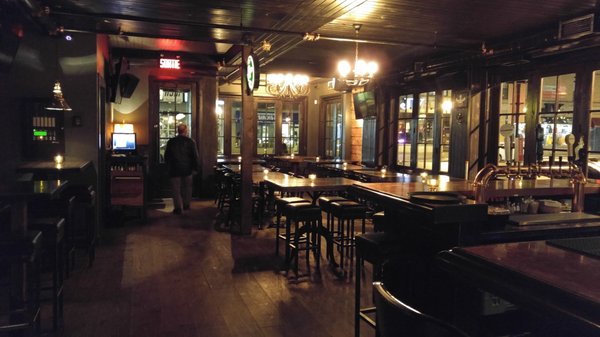 Le Trèfle Taverne Irlandaise by null