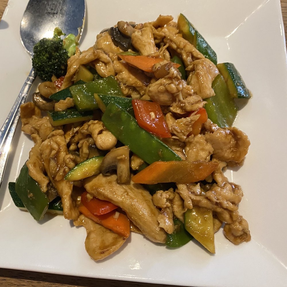 WEI Authentic Chinese - Chicken with L5. Chicken with Mixed Vegetables Lunch Special - Cantonese Near Me - Buford, Georgia WEI Authentic Chinese - Chicken with L5. Chicken with Mixed Vegetables Lunch Special - Cantonese Near Me - Buford, Georgia
