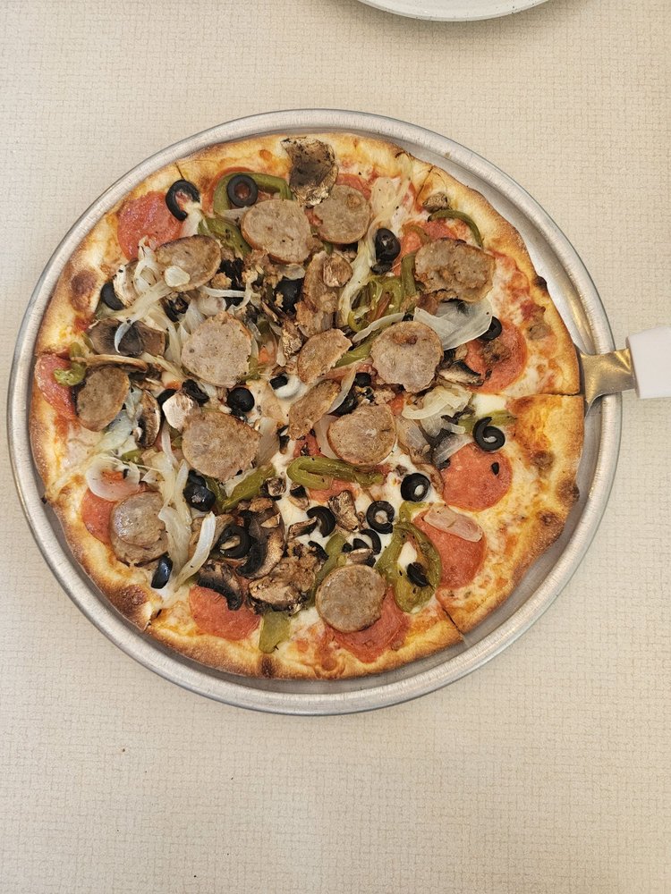 Paco's Pizza & Pasta Logo