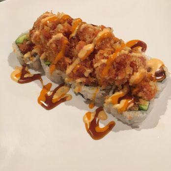 Sushi Kara - Crunch Spicy Tuna Roll - Asian Fusion Near Me - Long Beach, California Sushi Kara - Crunch Spicy Tuna Roll - Asian Fusion Near Me - Long Beach, California