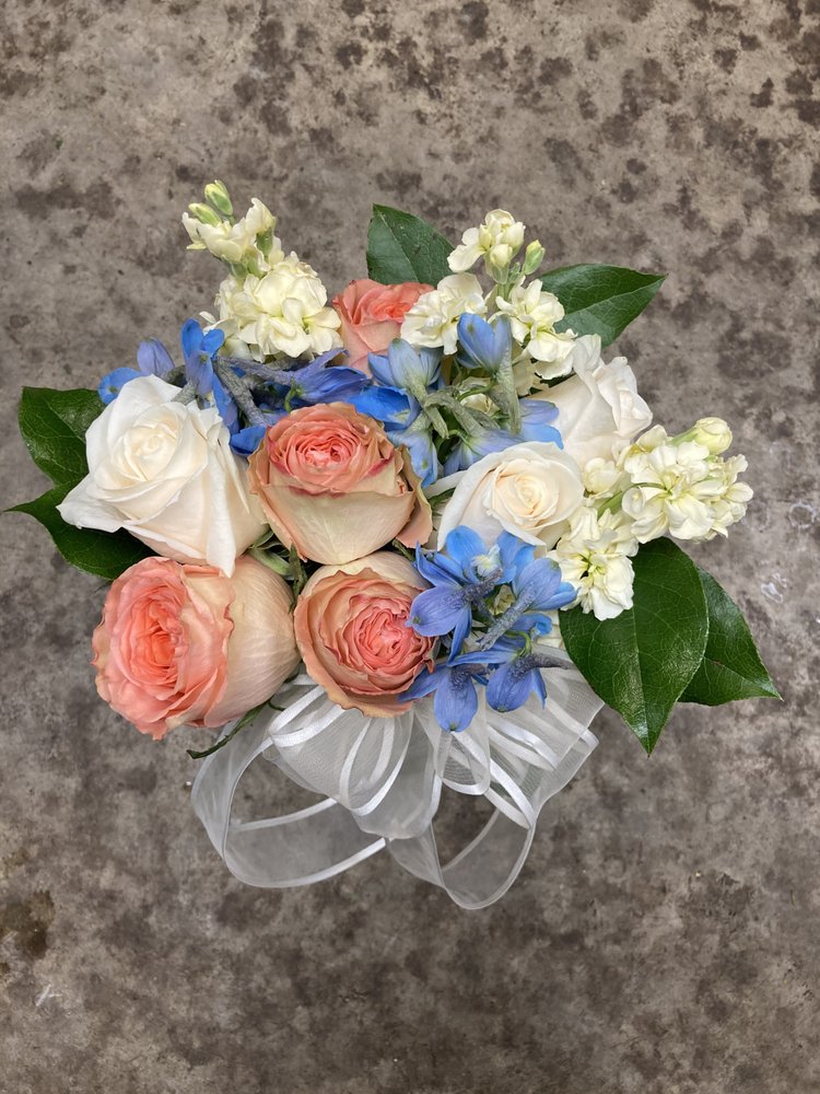 FIRESIDE FLOWERS Updated September 2024 40 Photos & 13 Reviews