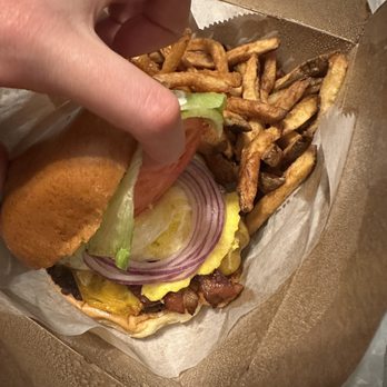 Falcon's Handcrafted Sandwiches - Bacon Cheeseburger with fries - Sandwiches Near Me - Chicago, Illinois