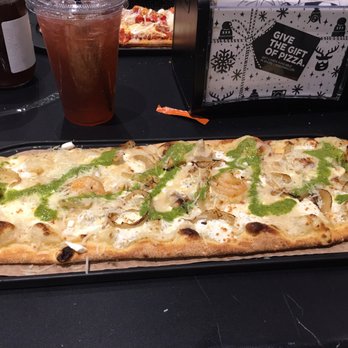 &pizza - Gnarlic (with a couple of shrimp just to try the difference). DELICIOUS! - Pizza Near Me - Springfield, Virginia &pizza - Gnarlic (with a couple of shrimp just to try the difference). DELICIOUS! - Pizza Near Me - Springfield, Virginia