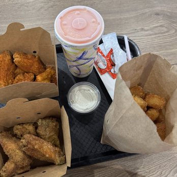 SoCal Wings Hawthorne - Tater Tots, Wing, Drink combo - Chicken Wings Near Me - Hawthorne, California