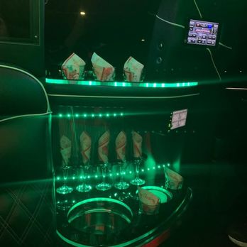 Top Limousine Service - Limos Near Me - Honolulu, Hawaii Top Limousine Service - Limos Near Me - Honolulu, Hawaii