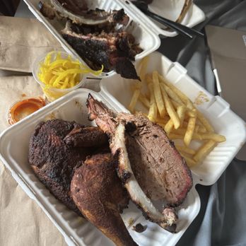 Br'ers Bbq - Brisket Melt, Smoked Half Chicken, - Barbeque Near Me - Bedford Hills, New York Br'ers Bbq - Brisket Melt, Smoked Half Chicken, - Barbeque Near Me - Bedford Hills, New York