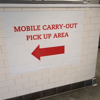 Chick-fil-A - Way too busy even for mobile order pickup - Fast Food Near Me - Washington, DC, District of Columbia