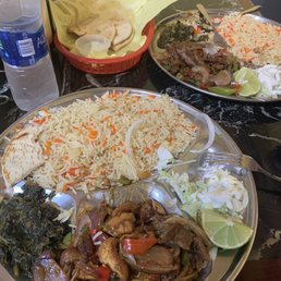 Chicken, lamb/beef gyro plate Chicken, lamb/beef gyro plate