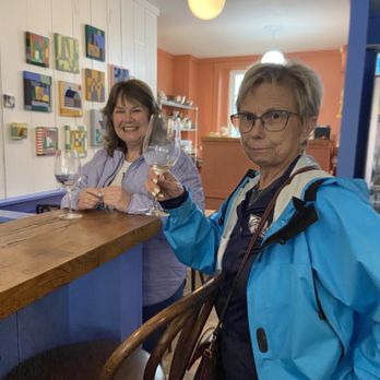 Table Bar - Wine Bars Near Me - Gardiner, Maine