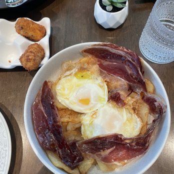 CalaMillor - Huevos Rotos con Jamn - Spanish Near Me - Miami, Florida