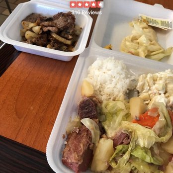 Joe's Grill Express - They ran out of corned beef but threw in some steak mushrooms and onions to even it out very delicious - American Near Me - Honolulu, Hawaii
