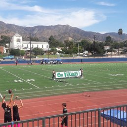 Saturday fun with the pee wee football cheerleaders at Burbank High Saturday fun with the pee wee football cheerleaders at Burbank High