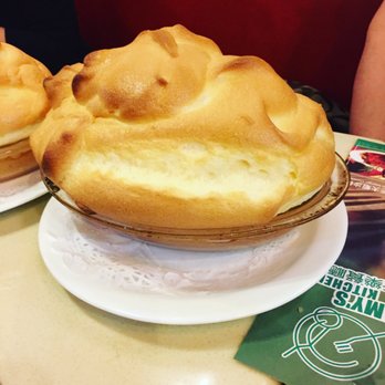 天樂餐廳 - One of the biggest soufflés I've ever had! - Hong Kong Style Cafe Near Me - Hong Kong, HK