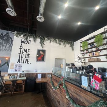 Hilltop Coffee and Kitchen - Inside - Coffee & Tea Near Me - Los Angeles, California Hilltop Coffee and Kitchen - Inside - Coffee & Tea Near Me - Los Angeles, California