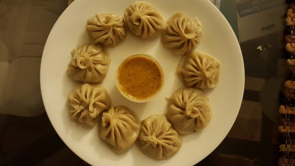 The Everest Momo by null
