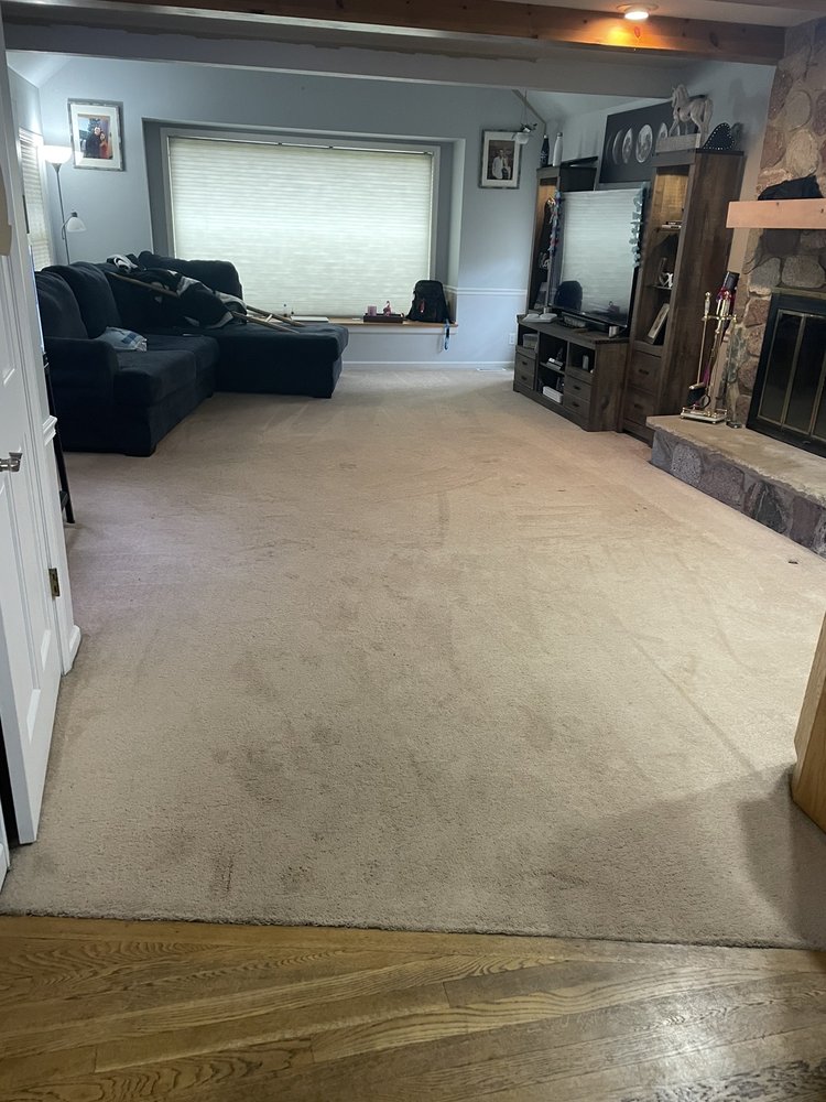 LAKE GENEVA CARPET CLEANING Updated June 2024 Lake Geneva, Wisconsin Carpet Cleaning