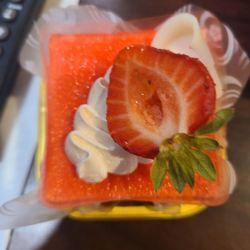 Sweet Hut Bakery & Cafe