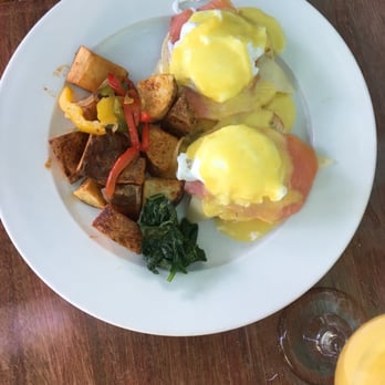 Sarabeth's Key West - Egg benedict special - American Near Me - Key West, Florida Sarabeth's Key West - Egg benedict special - American Near Me - Key West, Florida