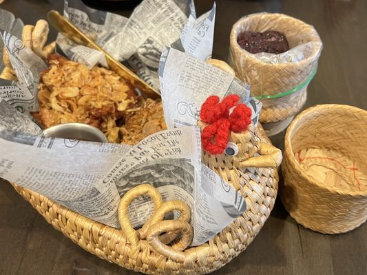 Eat Fine Design By Khun Kung by null