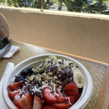 Waffle and Berry - Açaí bowl - Waffles Near Me - Honolulu, Hawaii Waffle and Berry - Açaí bowl - Waffles Near Me - Honolulu, Hawaii