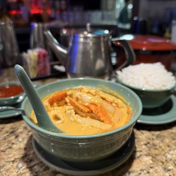 Thai House Restaurant - Yellow Chicken Curry - Thai Near Me - Redlands, California Thai House Restaurant - Yellow Chicken Curry - Thai Near Me - Redlands, California